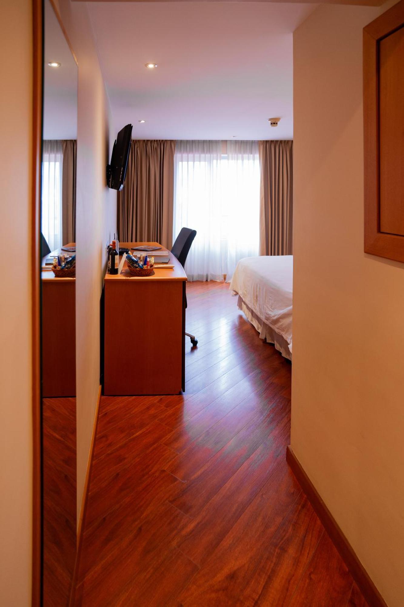 El Dorado Hotel Куенка Екстер'єр фото